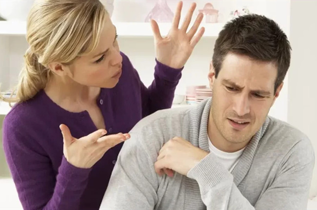 對妻子失望的男人